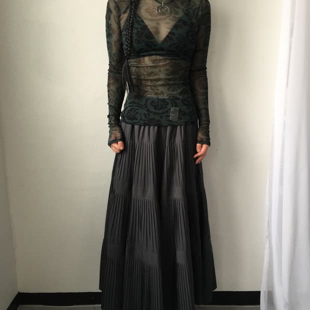 Benetton pattern mesh sleeve