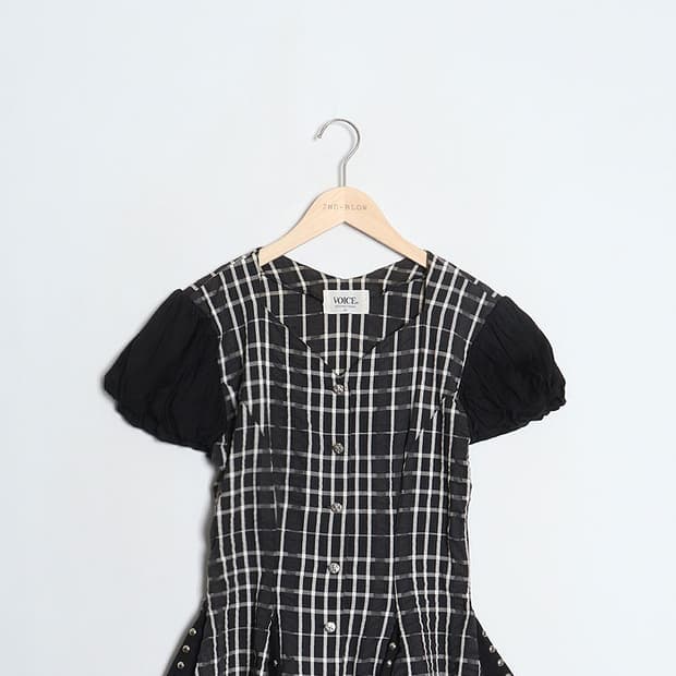 VOICE INTERNATIONAL Seersucker Blouse