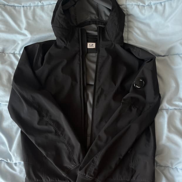 CP컴퍼니 블랙 후드 바람막이 48사이즈
