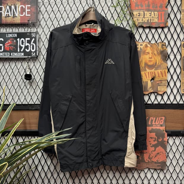 00s 카파 올드스쿨 바람막이 전면 오미니 로고 포인트 블랙