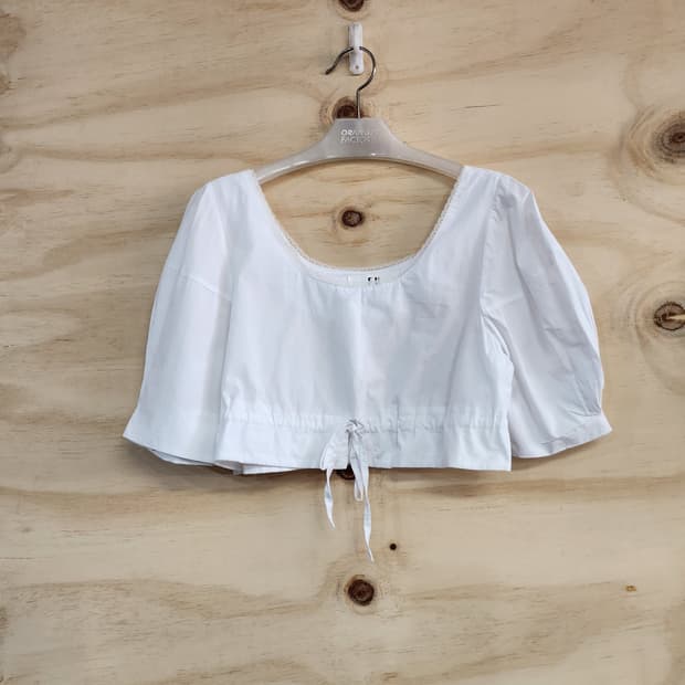 103) 여성 반팔 크롭 블라우스