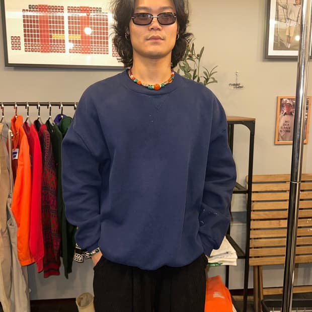 90’s Russell Athletic plain navy sweat