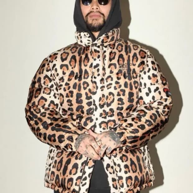 와코마리아 X 난가 재규어 다운 자켓