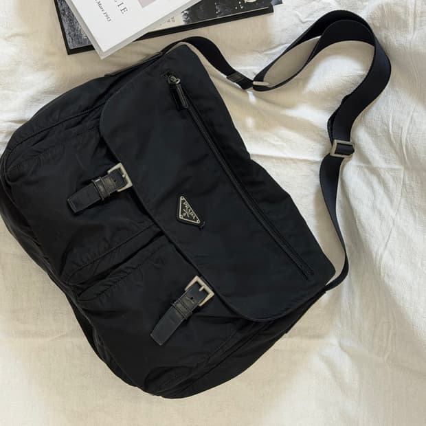 정품 프라다 투포켓 메신저백 크로스백 숄더백 블랙
