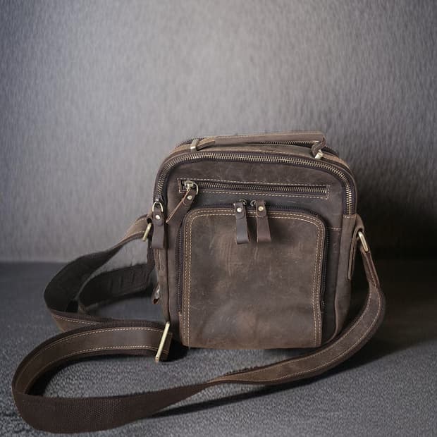 빈티지 통가죽 크로스백 브라운