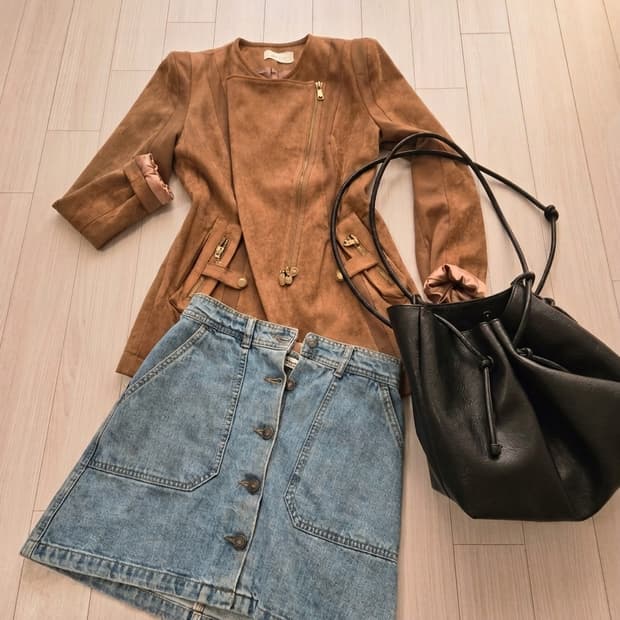 노카라 스웨이드 비대칭 지퍼 자켓 / 카멜 브라운