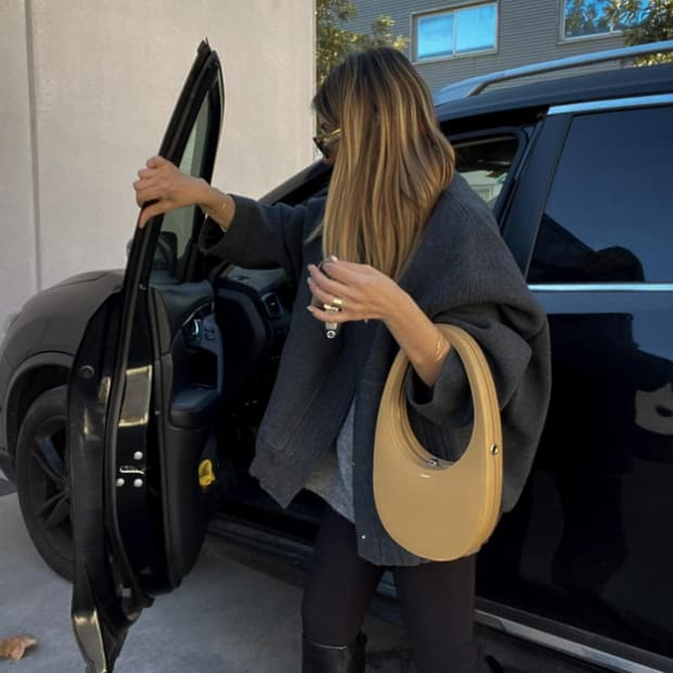 코페르니 스웨이드 스와이프백