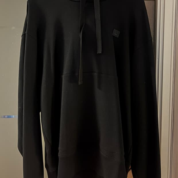 아크네 스튜디오 페이스패치 후드 ACNE