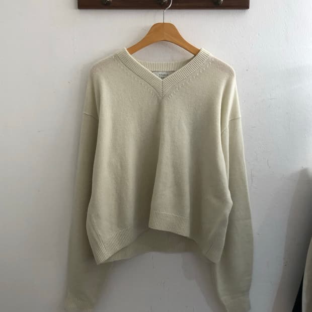 스튜디오니콜슨 니트