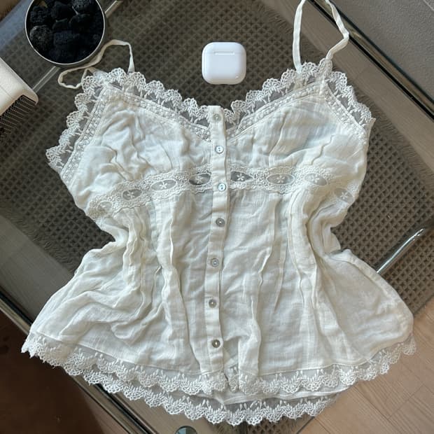 ZARA 화이트 나시 XS