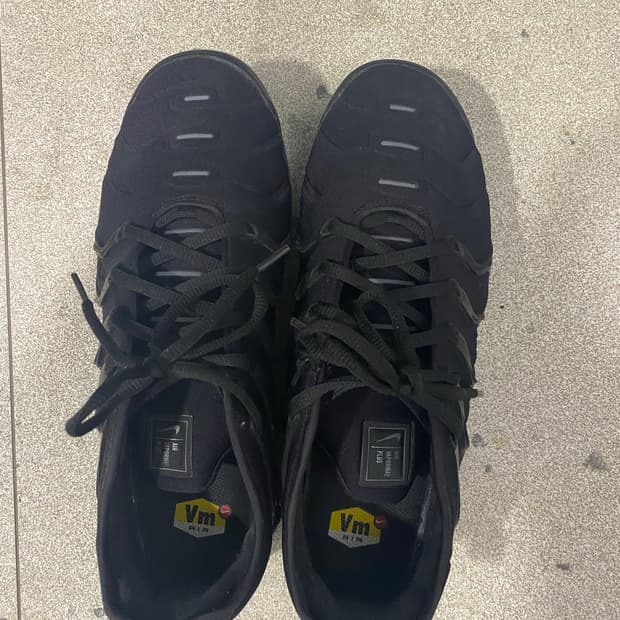 나이키 베이퍼 맥스 플러스 블랙 (285)