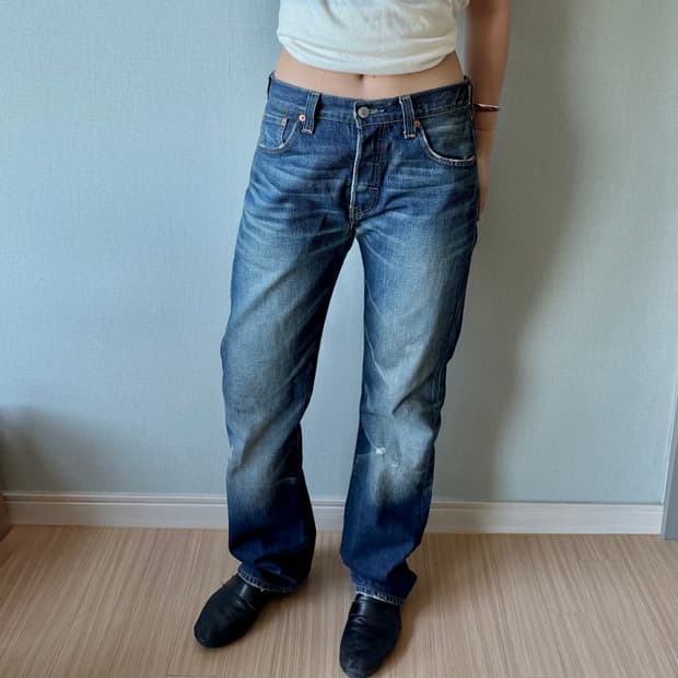 Vintage 00s Levi’s 501