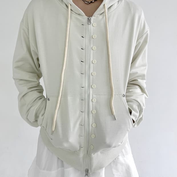 베르크서울 버튼 라인 후드집업 밀크