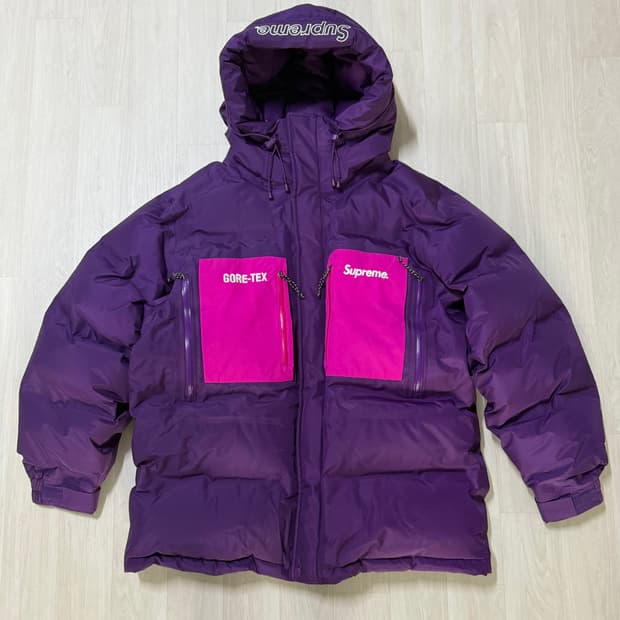 슈프림 고어텍스 700-필다운 파카