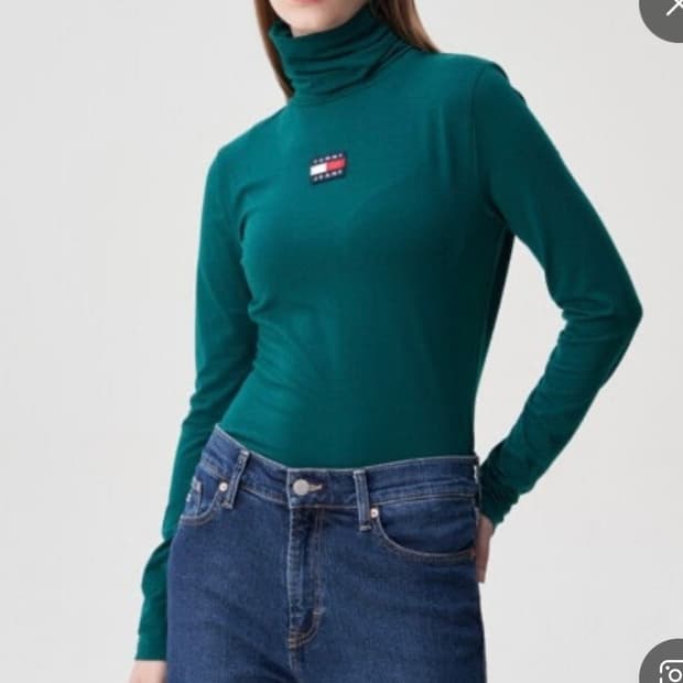 타미진스 터틀넥 티셔츠