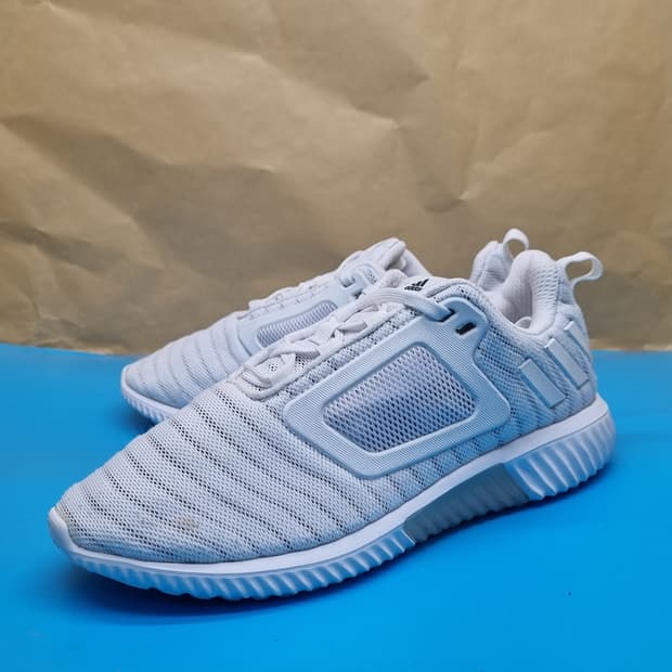 아디다스 클라이마쿨 여성운동화235 