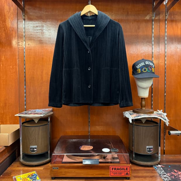 플리츠 플리즈 벨벳 플리츠 숄 카라 자켓 [ 66-77 ]