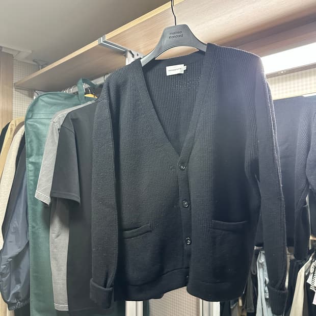 XL 에스피오나지 헤비웨이트 브이넥 가디건 블랙