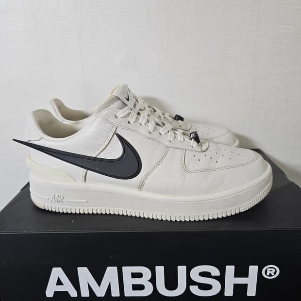 나이키 앰부쉬 에어포스1 285