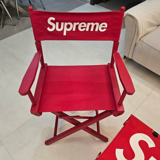 슈프림 디렉터스체어