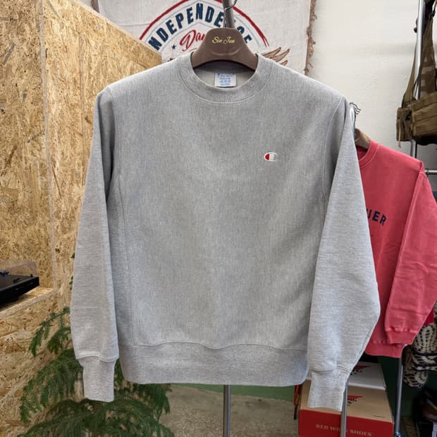 챔피언 리버스위브 스웻셔츠