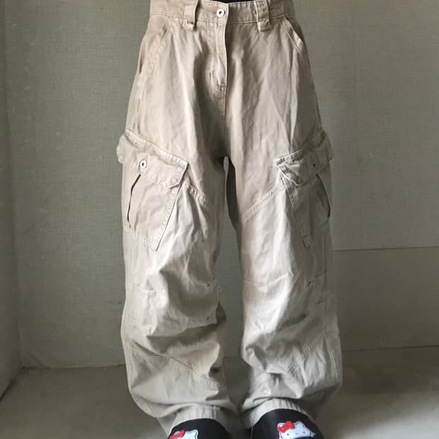 베이지 와이드핏 카고팬츠