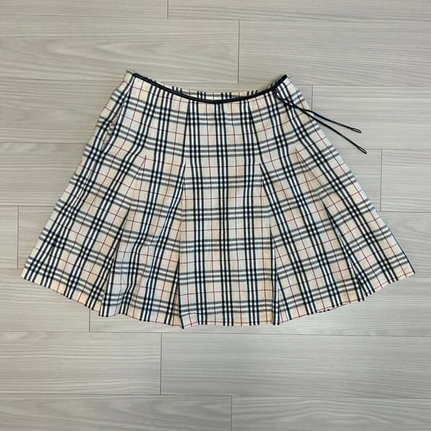 버버리 스커트 