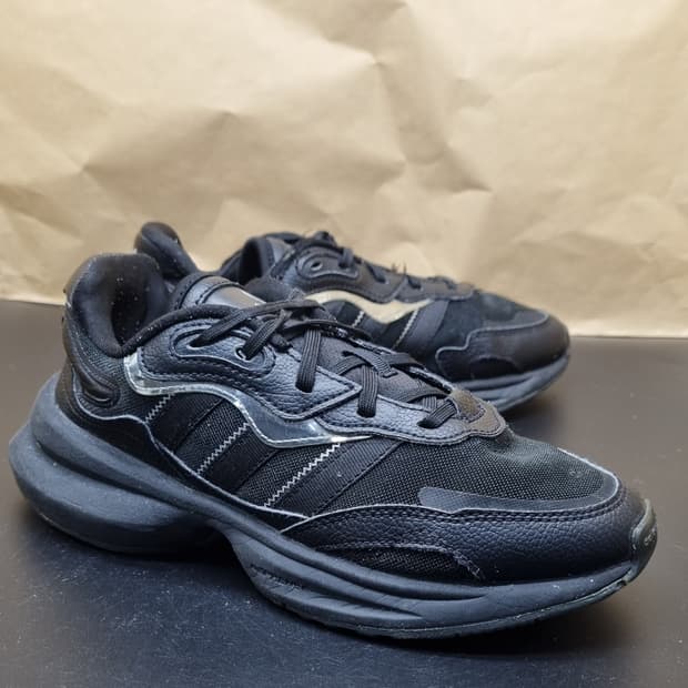 아디다스 젠틱 운동화 225