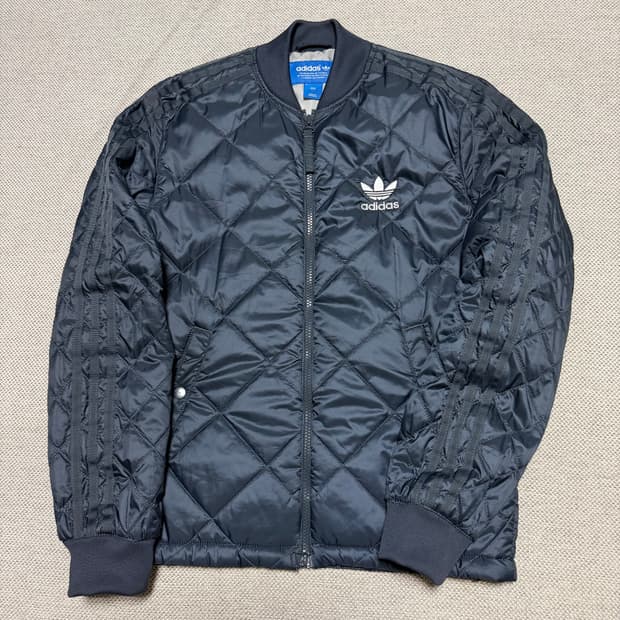 아디다스 퀄팅 경량패딩 자켓