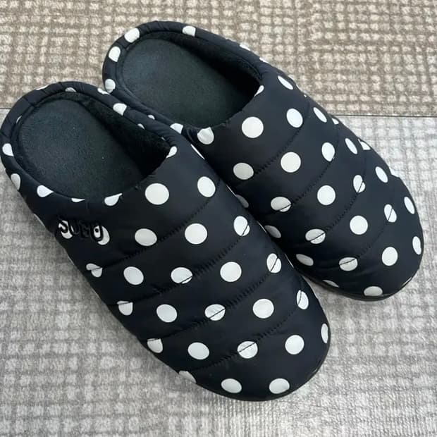[2]SUBU 땡땡이 슬리퍼 블랙