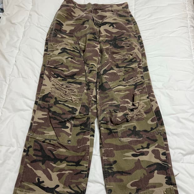 ETCE DESTROYED CAMO BAGGY PANTS M