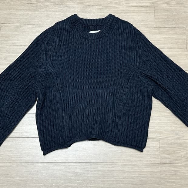 노앙 RIBBED CROP KNIT NAVY