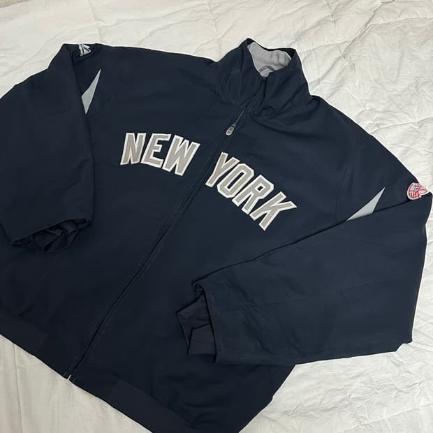 마제스틱 뉴욕양키즈 스타디움 점퍼 라지  베이스볼점퍼 야구