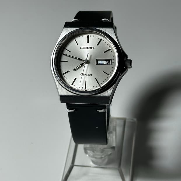 SEIKO quartz chronos