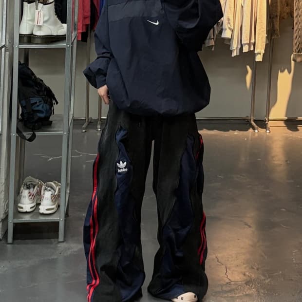 나이키 90s 빈티지 스우시 네이비 웜업 A2810