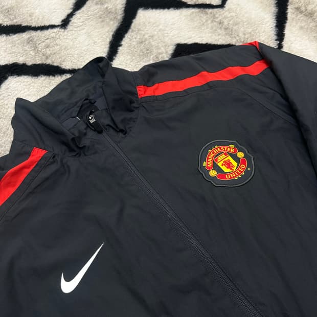 [실측2XL]나이키 10-11 맨유 바람막이/짙은그레이 레드