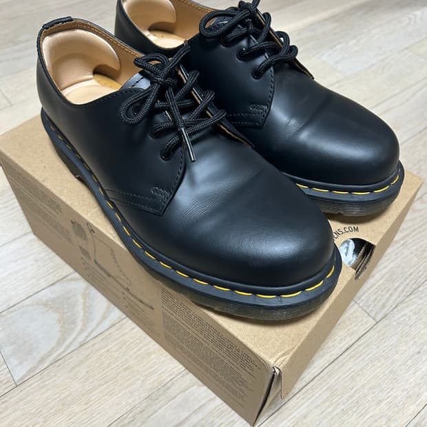 닥터마틴 1461 스무스 250