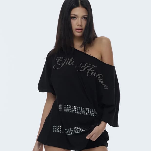 길라아카이브 SQUARE STUD BELT ONE SHOULDER T-S