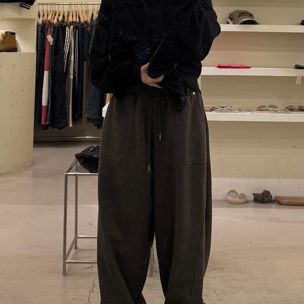 블랙업 코이치 와이드 투웨이 밴딩팬츠 U1475