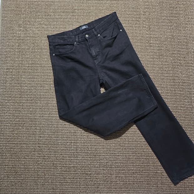 무신사 스댄다드 스트레이트 블랙 데님 팬츠