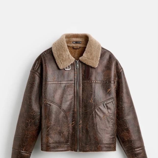 자라 페이크 레더 무스탕