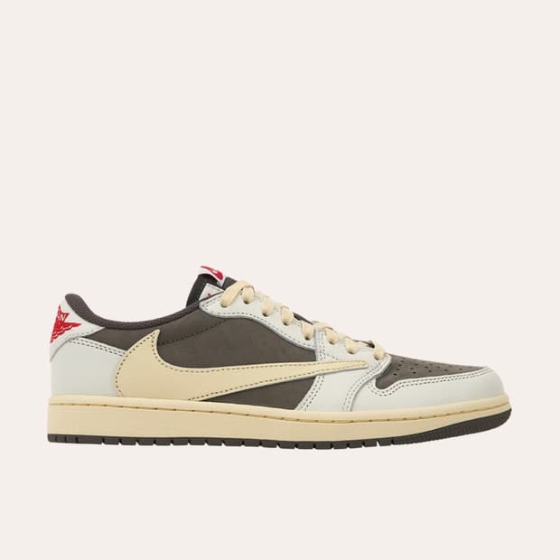 조던1 x 트래비스 스캇 (리버스 모카)