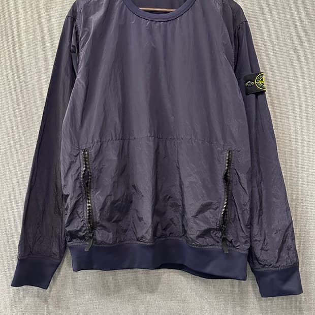스톤아일랜드 STONE ISLAND 나일론 윈드 스웻셔츠