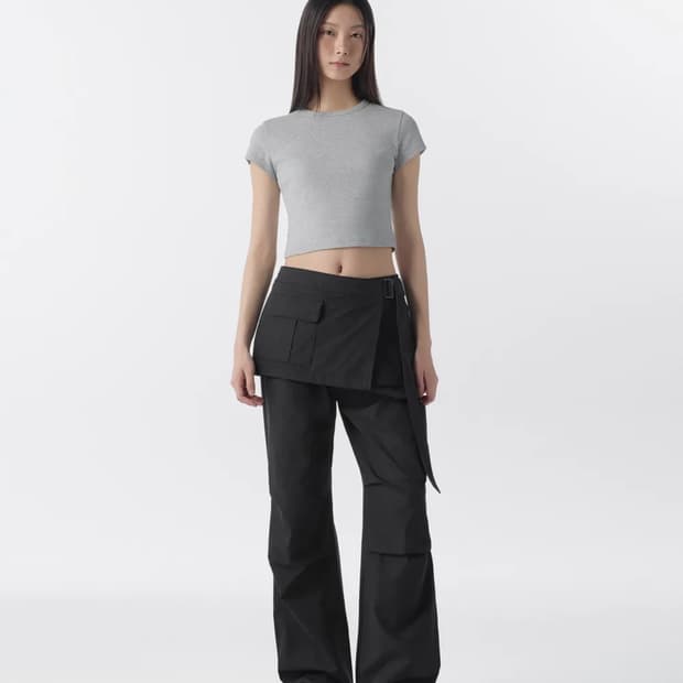 무신사스탠다드 우먼즈 랩 스커트 파라슈트 팬츠 [블랙]