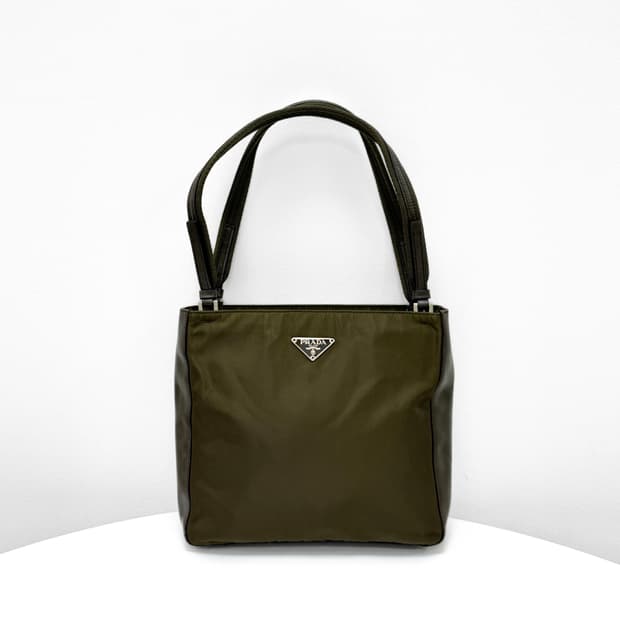 프라다 나일론 레더 트리밍 스퀘어백
