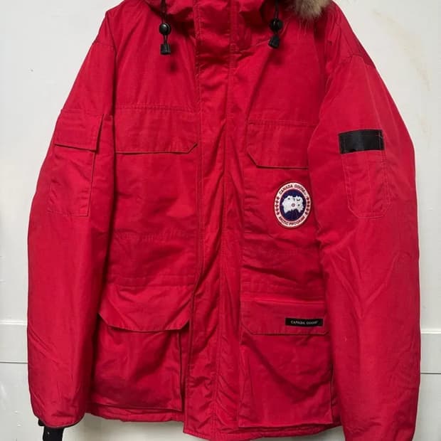 캐나다구스 익스페디션 파카 레드.   M/L