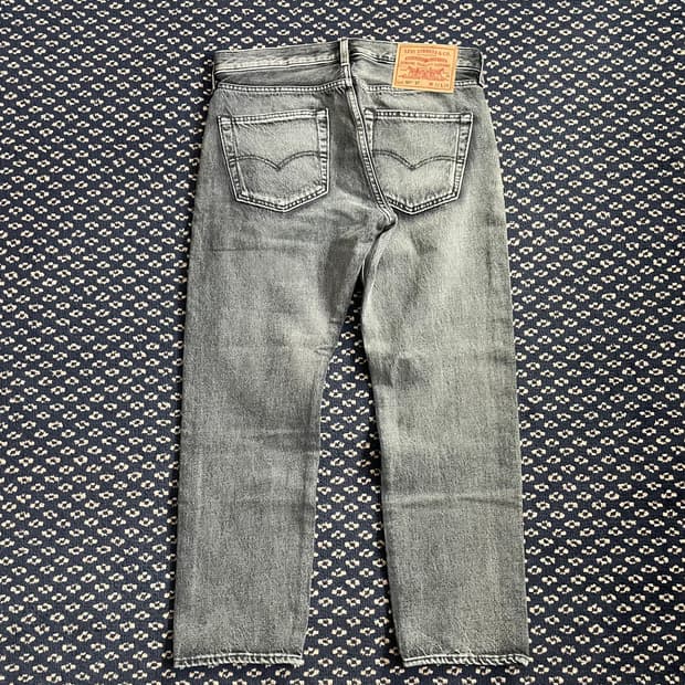 Levis