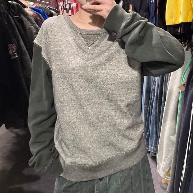 [IM] 폴로 배색 스웻셔츠 그레이