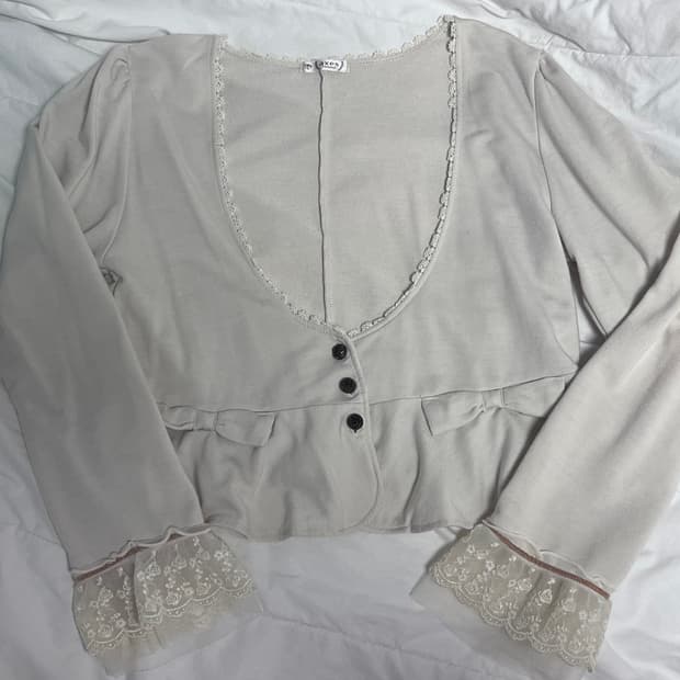 엑시즈팜 아이보리 장미 가디건 레이스