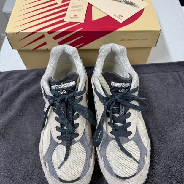 뉴발란스 990 문빔
